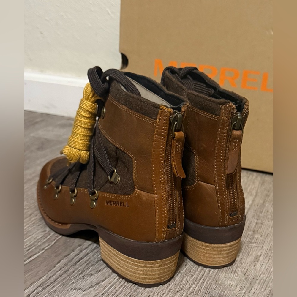 Merrell Shiloh II Leather Lace-Up Heeled Boots | Brown | Size 9.5 - Picture 5 of 7